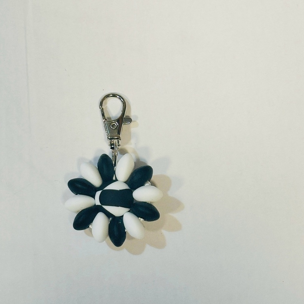 Black and White Flower Keychain